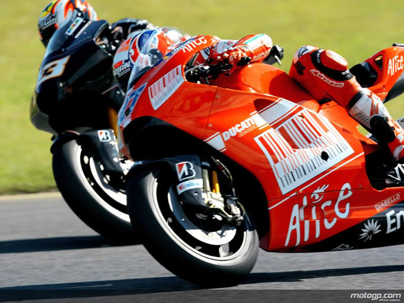 2009 MotoGPレポート 第2戦 日本 DUCATIサーキット情報局 | バージンドゥカティ