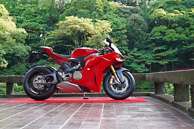 誰でも速くなる！？　大幅進化の新型フラッグシップ！ DUCATI（ドゥカティ）ニューパニガーレV4プレス発表会　メイン画像